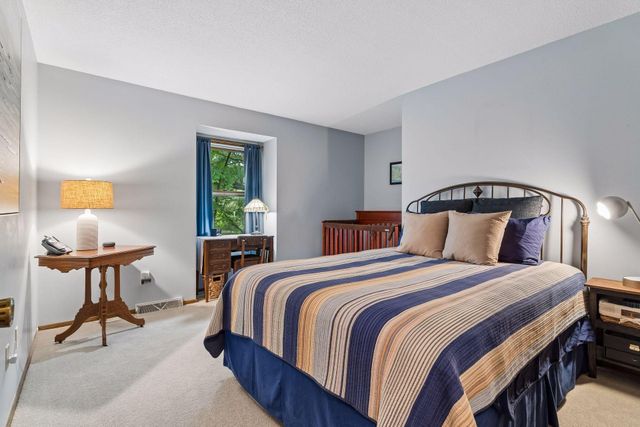 360 Quail Road, Dellwood, MN 55110