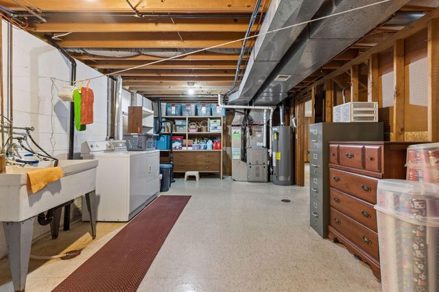 360 Quail Road, Dellwood, MN 55110
