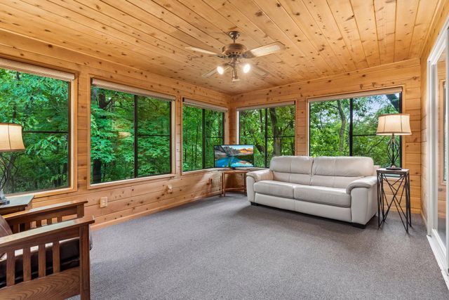 360 Quail Road, Dellwood, MN 55110