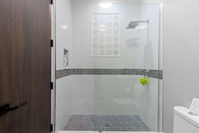 2424 NE 27th Avenue, Fort Lauderdale, FL 33305
