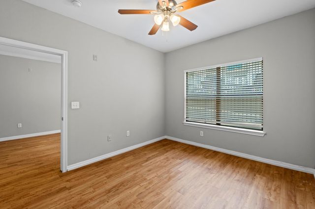 2502 Leon ST 213, Austin, TX 78705