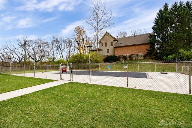 2230 S Patterson Boulevard 112, Kettering, OH 45409