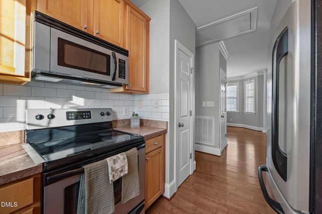 1608 Old Sexton Place, Fuquay Varina, NC 27526