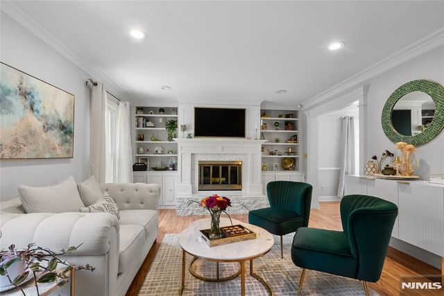 21 Baron Road, West Milford, NJ 07480
