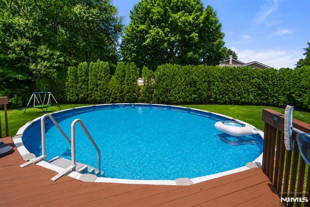 21 Baron Road, West Milford, NJ 07480