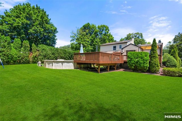 21 Baron Road, West Milford, NJ 07480
