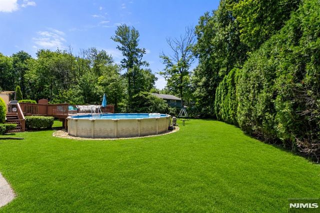 21 Baron Road, West Milford, NJ 07480