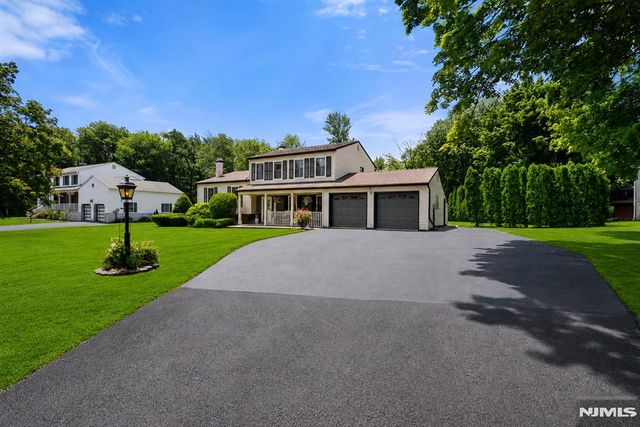 21 Baron Road, West Milford, NJ 07480