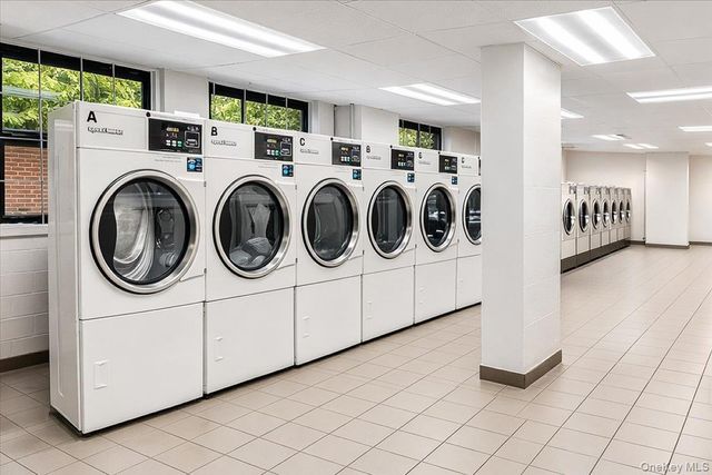 61-55 98th Street 17A, Rego Park, NY 11374