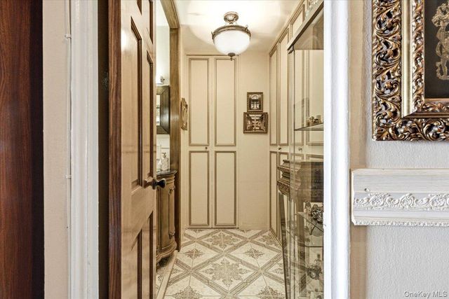 61-55 98th Street 17A, Rego Park, NY 11374