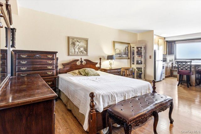 61-55 98th Street 17A, Rego Park, NY 11374