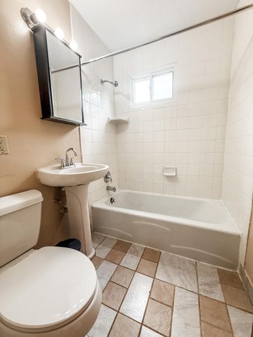 145 Jessamine Avenue E, Saint Paul, MN 55117