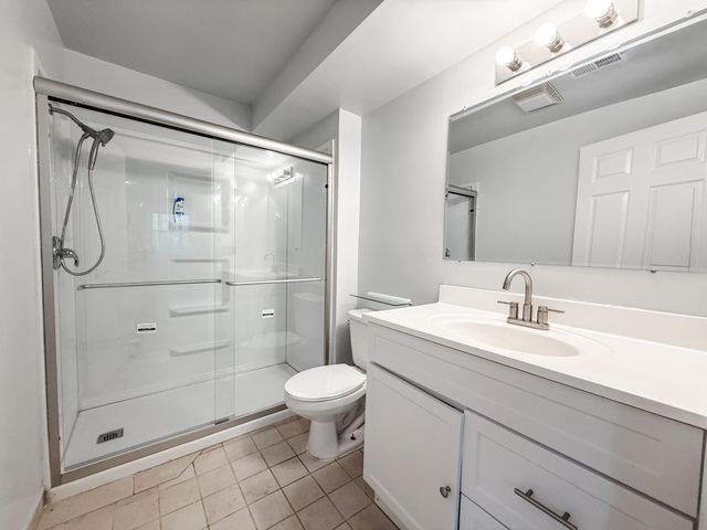 145 Jessamine Avenue E, Saint Paul, MN 55117