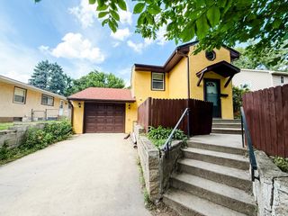 145 Jessamine Avenue E, Saint Paul, MN 55117