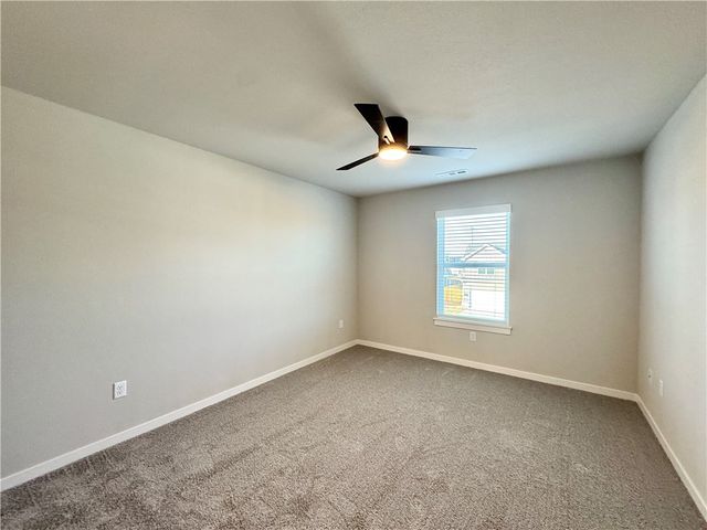 6002 SW Chiefs Avenue, Bentonville, AR 72713