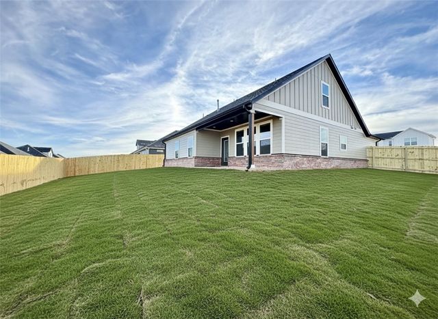 6002 SW Chiefs Avenue, Bentonville, AR 72713