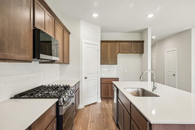 312 Sun Harvest Drive, Royse City, TX 75189