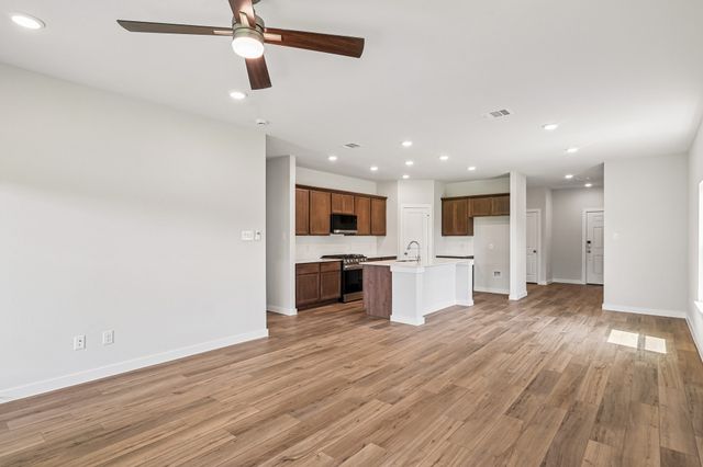312 Sun Harvest Drive, Royse City, TX 75189