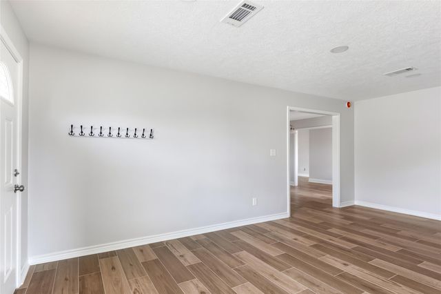 12110 E River Run Drive, Baytown, TX 77523