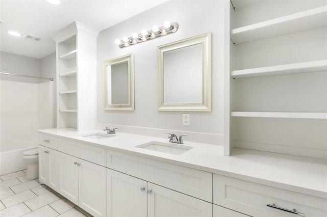 12110 E River Run Drive, Baytown, TX 77523