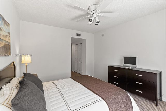 17100 N Bay Rd 1301, Sunny Isles Beach, FL 33160