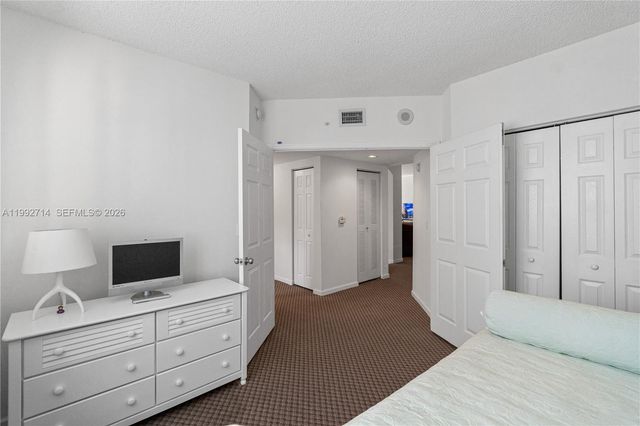 17100 N Bay Rd 1301, Sunny Isles Beach, FL 33160