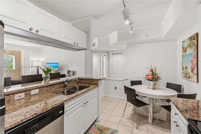 17100 N Bay Rd 1301, Sunny Isles Beach, FL 33160