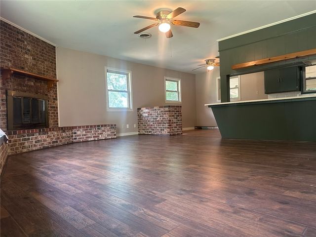 221 W 23rd Street, Russellville, AR 72801