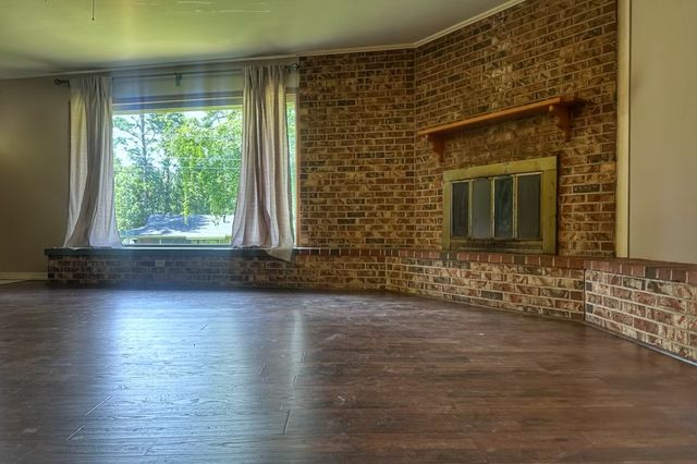 221 W 23rd Street, Russellville, AR 72801