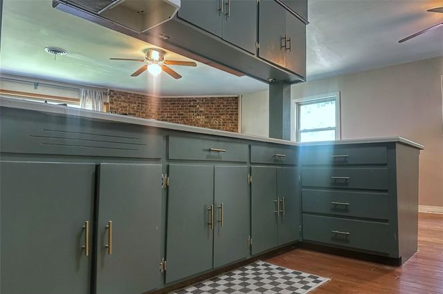 221 W 23rd Street, Russellville, AR 72801