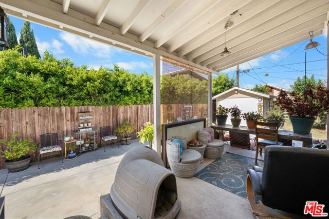1245 S Muirfield Road, Los Angeles, CA 90019
