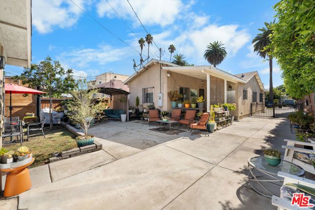 1245 S Muirfield Road, Los Angeles, CA 90019
