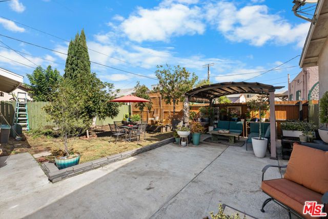 1245 S Muirfield Road, Los Angeles, CA 90019