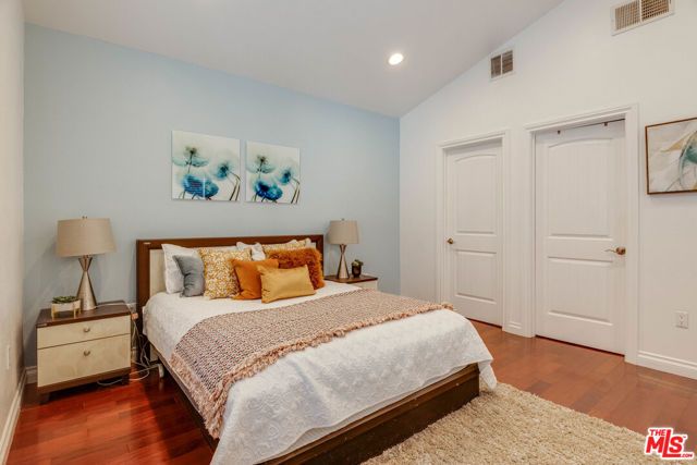 1245 S Muirfield Road, Los Angeles, CA 90019
