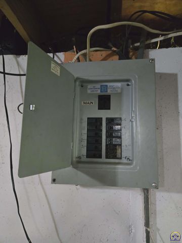 3112 SE Michigan AVE, Topeka, KS 66605