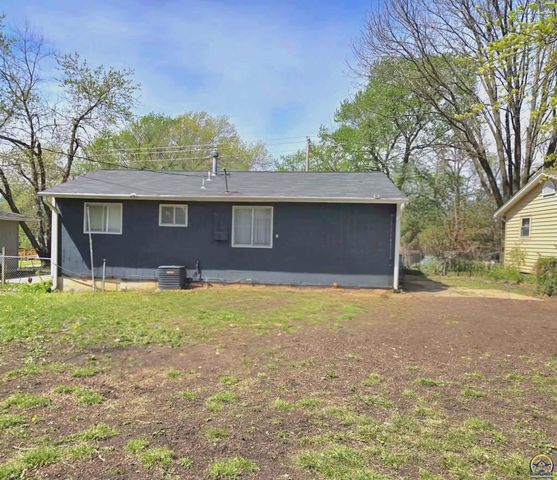 3112 SE Michigan AVE, Topeka, KS 66605