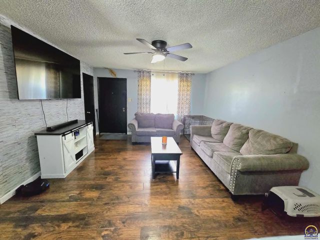 3112 SE Michigan AVE, Topeka, KS 66605