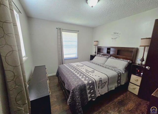 3112 SE Michigan AVE, Topeka, KS 66605