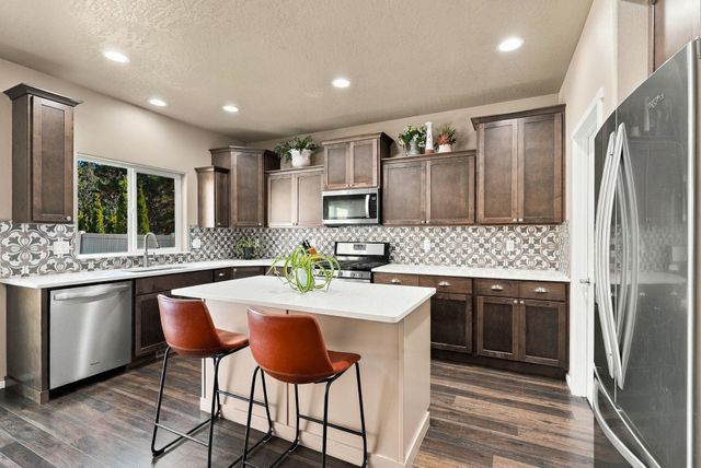 4814 N Emerald Ln, Spokane, WA 99212