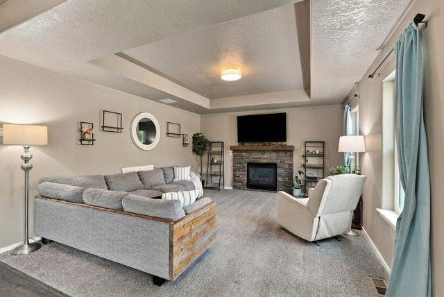 4814 N Emerald Ln, Spokane, WA 99212