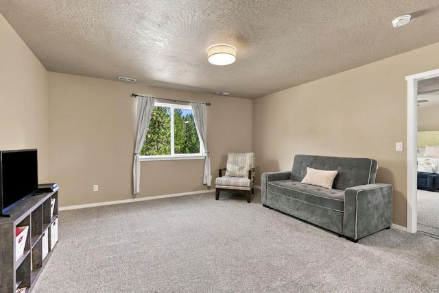 4814 N Emerald Ln, Spokane, WA 99212