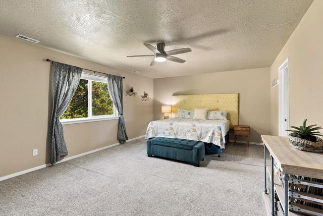 4814 N Emerald Ln, Spokane, WA 99212