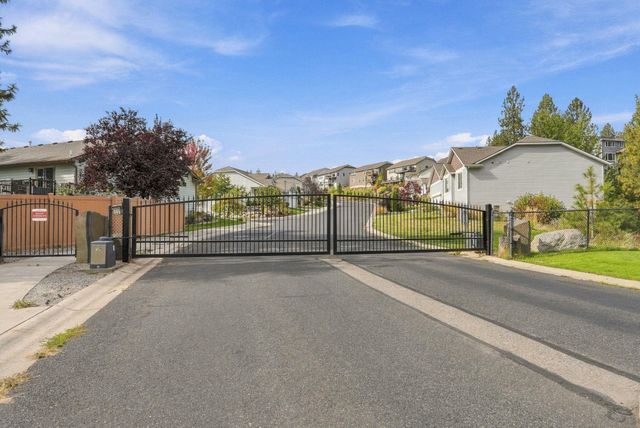 4814 N Emerald Ln, Spokane, WA 99212