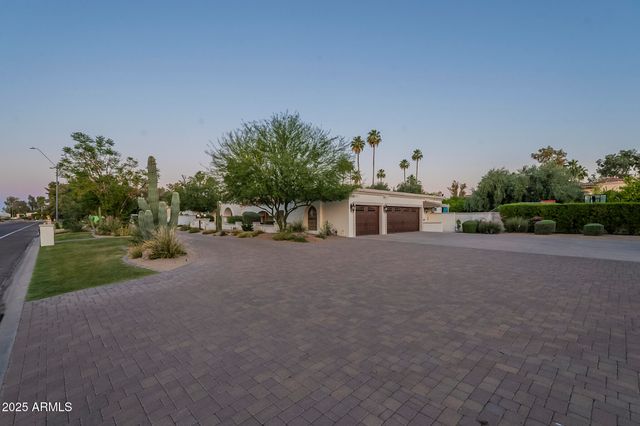 7471 E NORTHERN Avenue, Scottsdale, AZ 85258