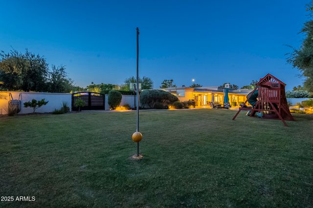 7471 E NORTHERN Avenue, Scottsdale, AZ 85258