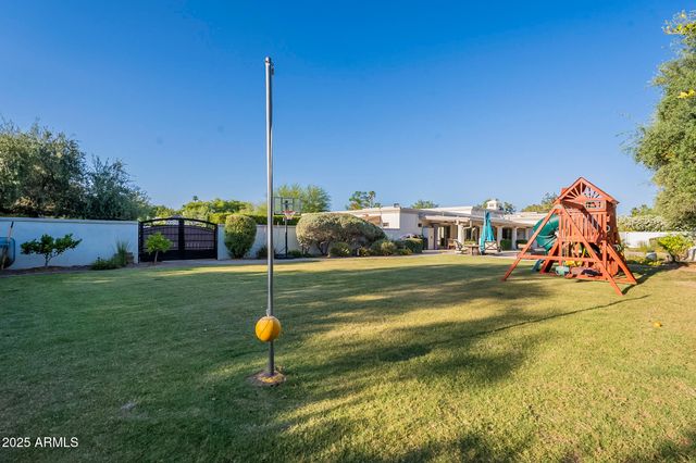 7471 E NORTHERN Avenue, Scottsdale, AZ 85258