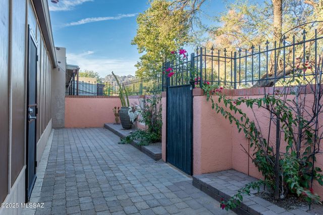 2771 N Camino Valle Verde, Tucson, AZ 85715