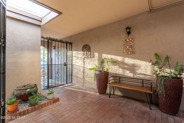 2771 N Camino Valle Verde, Tucson, AZ 85715