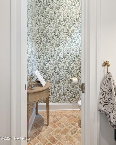 107 Pondside Drive, Lafayette, LA 70503