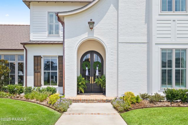 107 Pondside Drive, Lafayette, LA 70503